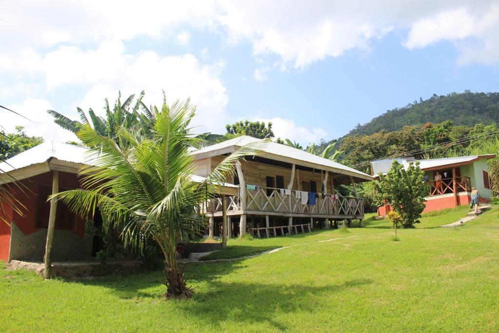 Cocoa Village Guesthouse Obo  Exterior foto